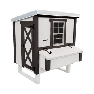 Medium Chicken Coop - Pittsboro Feed