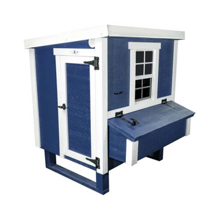 Medium Chicken Coop - Pittsboro Feed