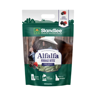 Standlee Very Berry Alfalfa Forage Bites Horse Treats