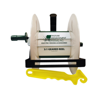Geared 3:1 Ratio Fence Reel with Insulated Hook Gate Handle
