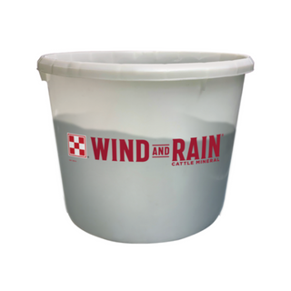 Purina Wind & Rain Cattle Mineral Tub with Altosid